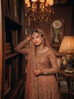 Woman_leaning_against_bookshelves_2K_202608202027